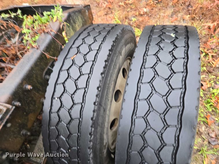 image for item DU2563 2003 Peterbilt 379 semi truck