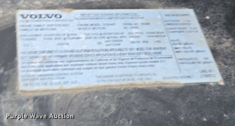 image for item DU2566 2012 Volvo VNL semi truck