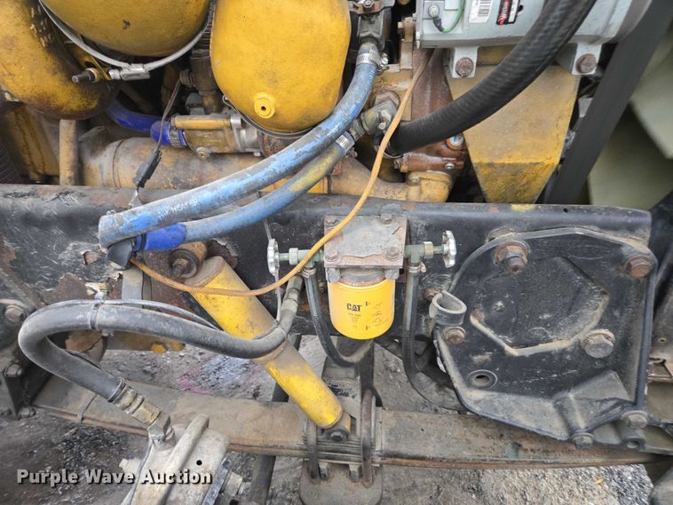 image for item DU2567 2005 Peterbilt 379 semi truck