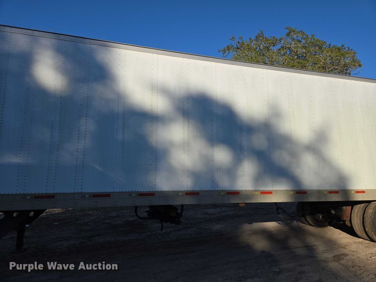 image for item DU2574 2010 Utility dry van trailer