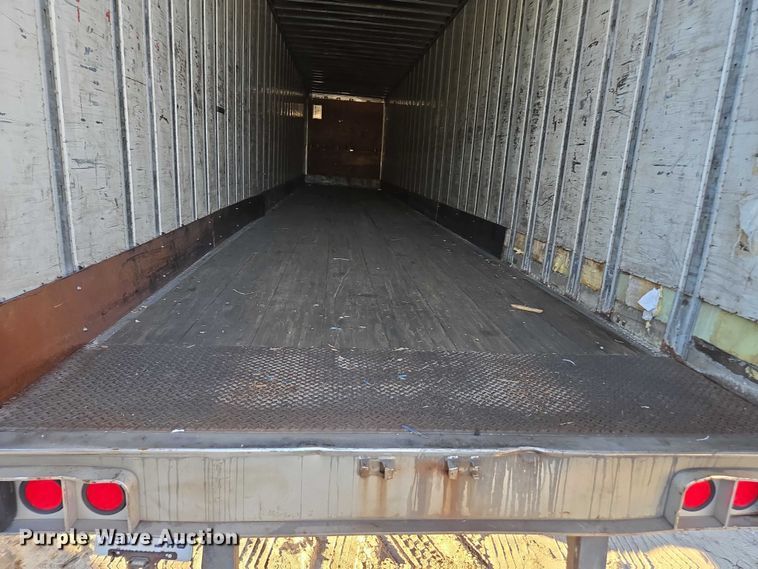 image for item DU2574 2010 Utility dry van trailer