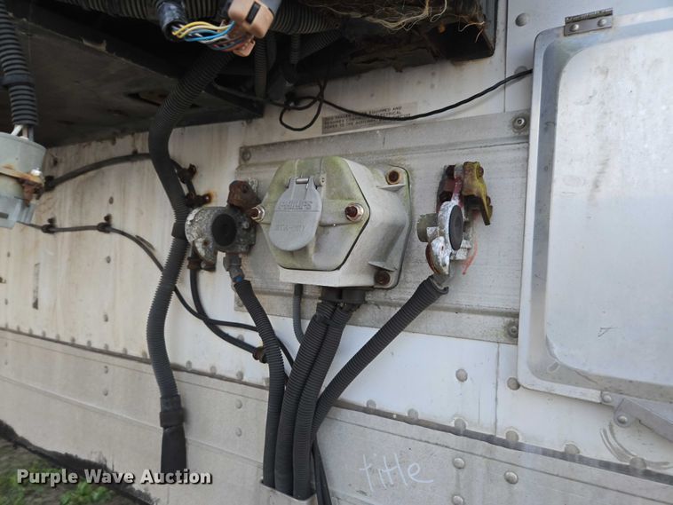 image for item DU2577 2007 Utility refrigerated van trailer