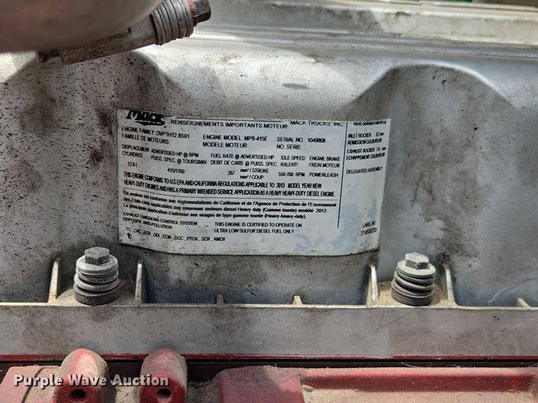 image for item DU7943 2014 Mack CXU613 semi truck