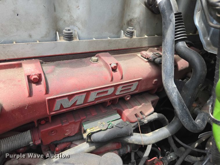 image for item DU7943 2014 Mack CXU613 semi truck