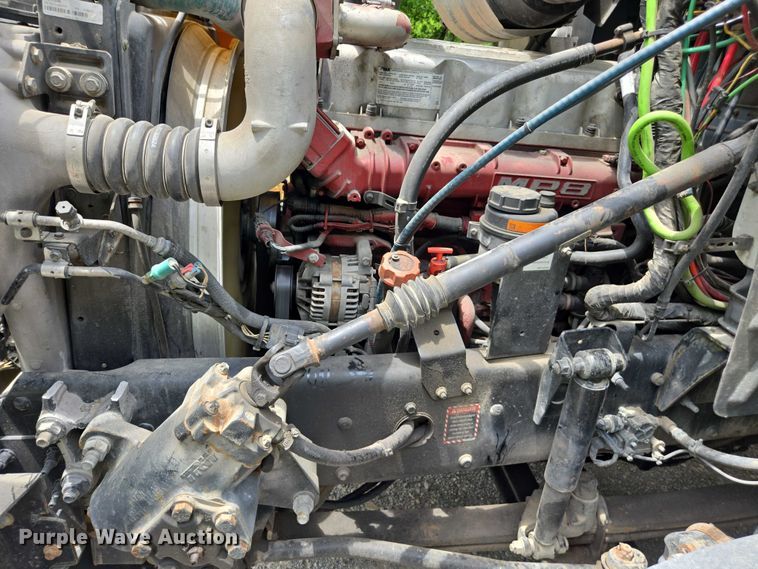 image for item DU7943 2014 Mack CXU613 semi truck