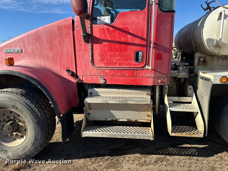 image for item DW4357 2006 Kenworth W900 ready mix truck