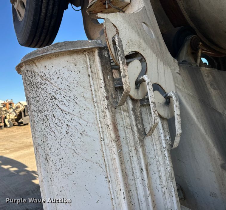 image for item DW4357 2006 Kenworth W900 ready mix truck