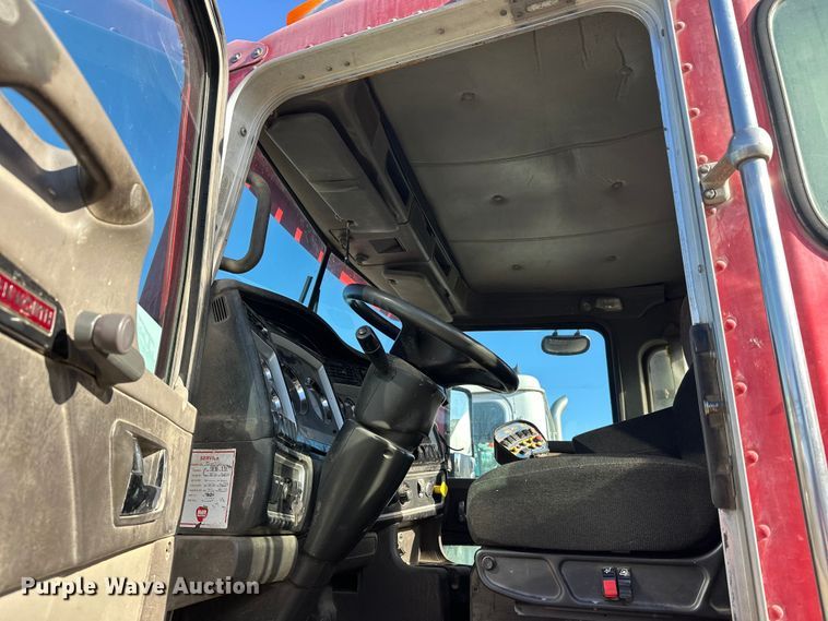 image for item DW4357 2006 Kenworth W900 ready mix truck