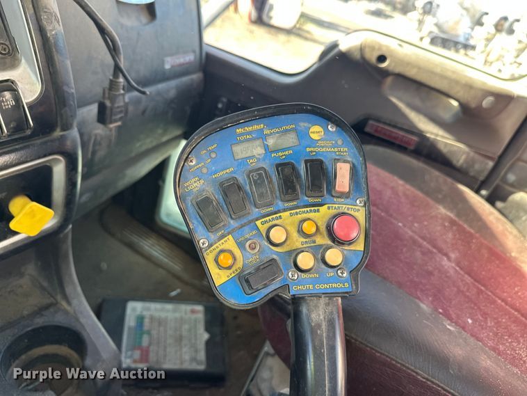 image for item DW4357 2006 Kenworth W900 ready mix truck