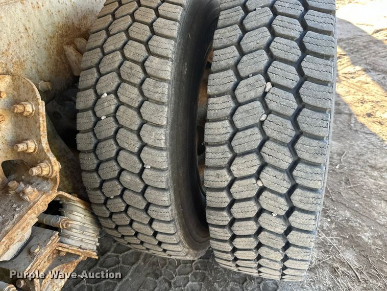 image for item DW4357 2006 Kenworth W900 ready mix truck