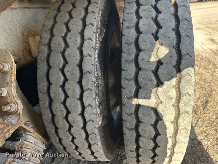 image for item DW4357 2006 Kenworth W900 ready mix truck