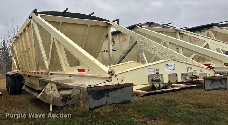 image for item DW4385 2016 Trail King TKBD1W26-433 bottom dump trailer