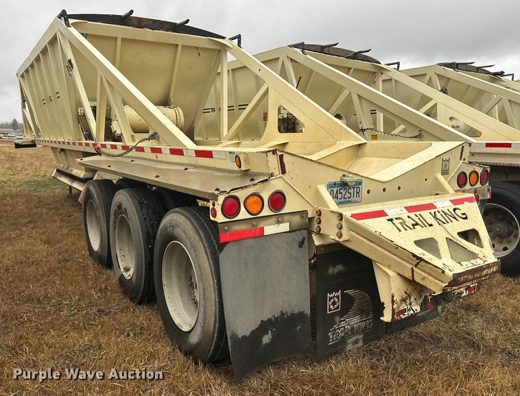 image for item DW4385 2016 Trail King TKBD1W26-433 bottom dump trailer