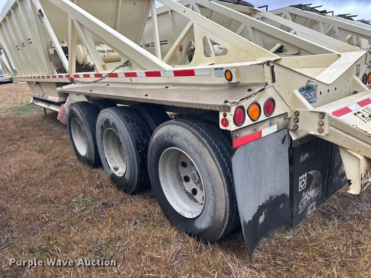 image for item DW4385 2016 Trail King TKBD1W26-433 bottom dump trailer