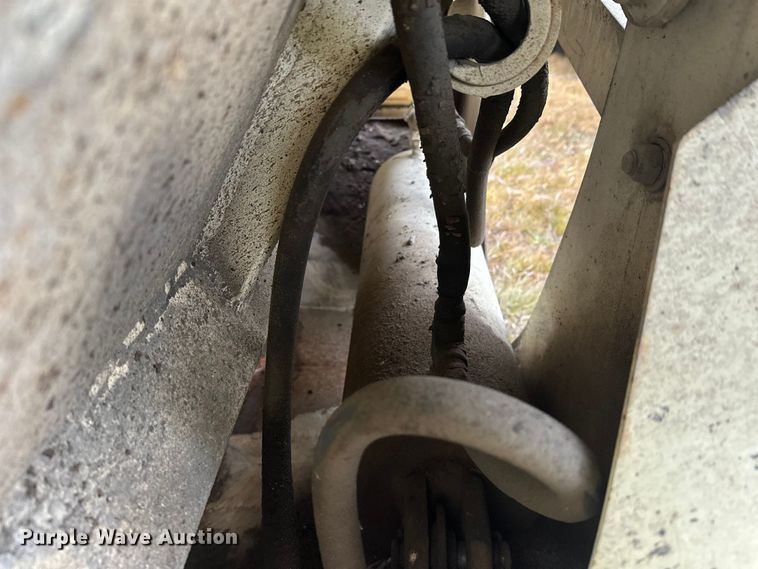 image for item DW4385 2016 Trail King TKBD1W26-433 bottom dump trailer