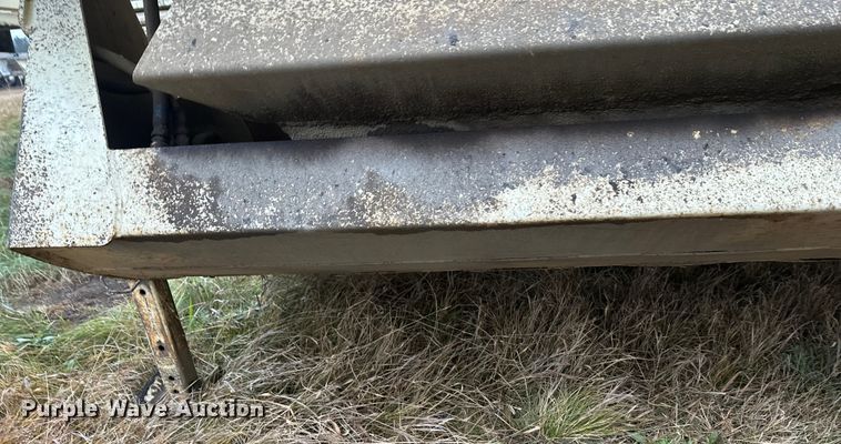 image for item DW4385 2016 Trail King TKBD1W26-433 bottom dump trailer