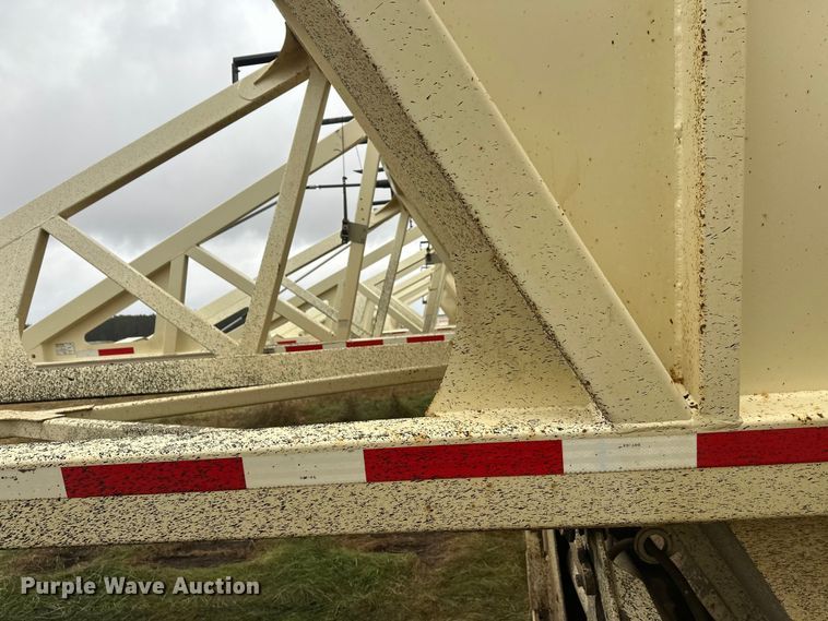 image for item DW4385 2016 Trail King TKBD1W26-433 bottom dump trailer