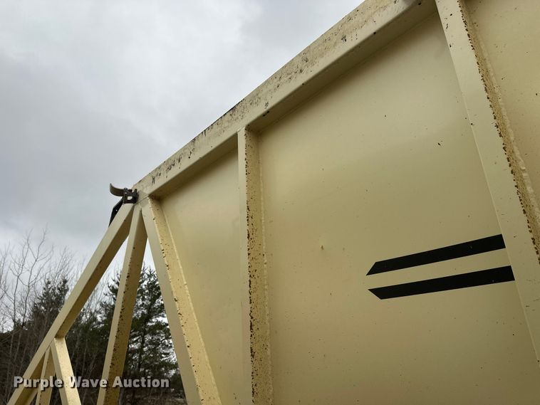 image for item DW4385 2016 Trail King TKBD1W26-433 bottom dump trailer