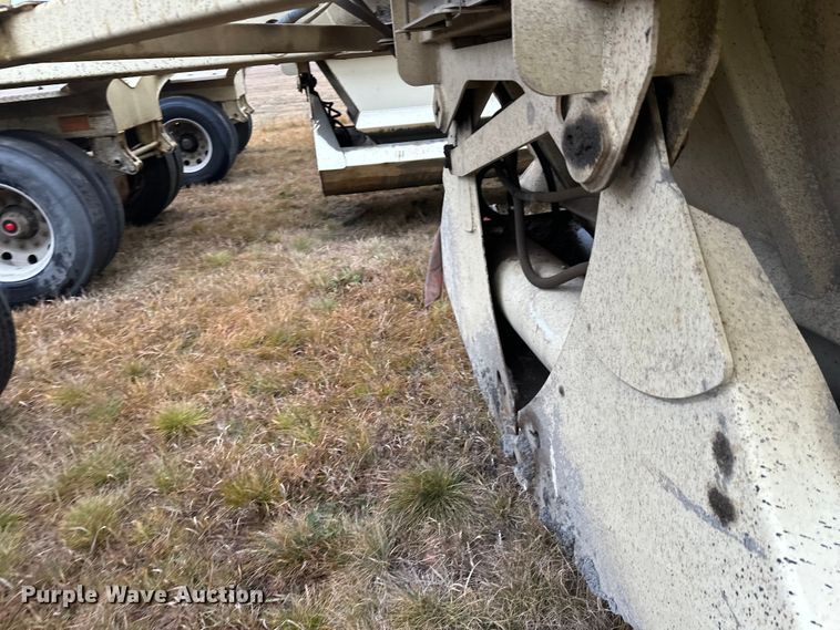 image for item DW4385 2016 Trail King TKBD1W26-433 bottom dump trailer