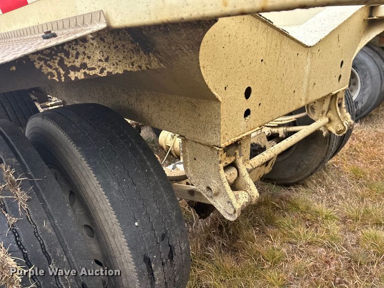 image for item DW4385 2016 Trail King TKBD1W26-433 bottom dump trailer