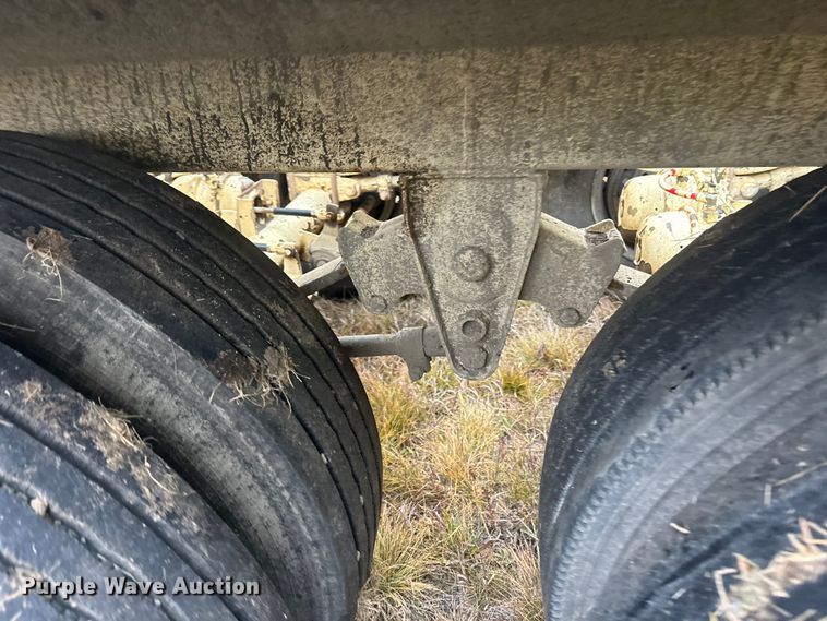 image for item DW4385 2016 Trail King TKBD1W26-433 bottom dump trailer