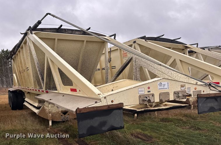 image for item DW4386 2016 Trail King TKBD1W26-433 bottom dump trailer