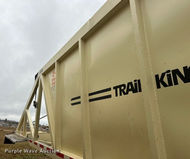 image for item DW4386 2016 Trail King TKBD1W26-433 bottom dump trailer