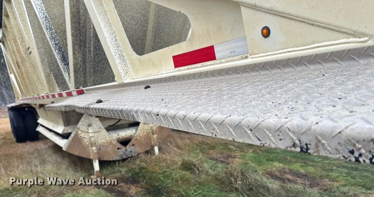 image for item DW4386 2016 Trail King TKBD1W26-433 bottom dump trailer