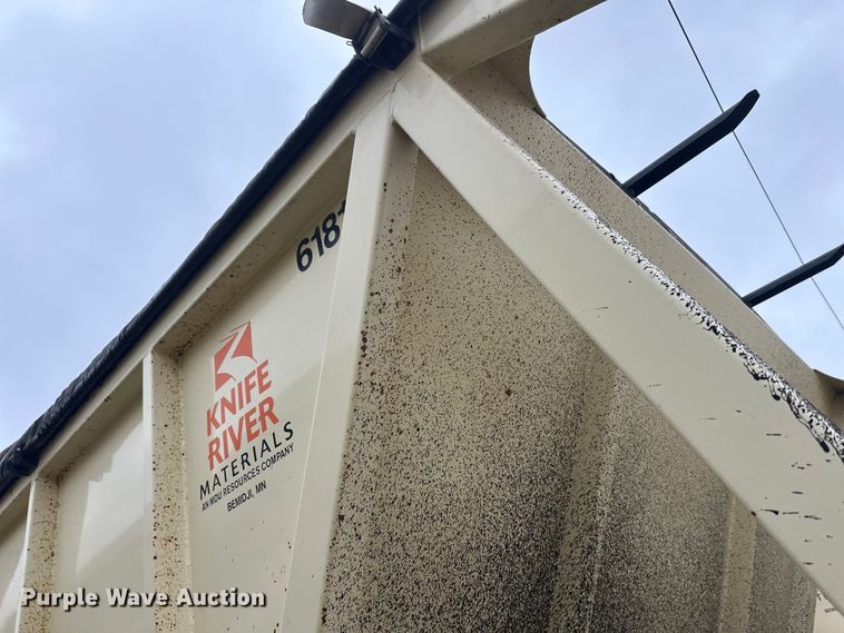 image for item DW4386 2016 Trail King TKBD1W26-433 bottom dump trailer