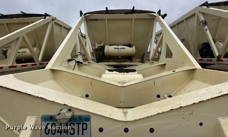 image for item DW4386 2016 Trail King TKBD1W26-433 bottom dump trailer