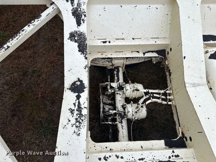 image for item DW4386 2016 Trail King TKBD1W26-433 bottom dump trailer