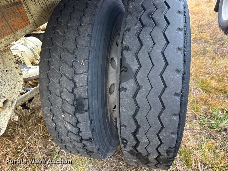 image for item DW4386 2016 Trail King TKBD1W26-433 bottom dump trailer