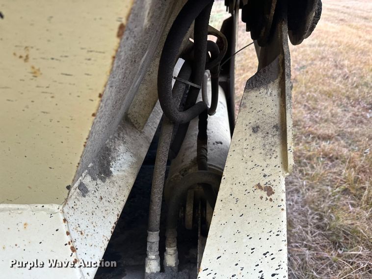 image for item DW4387 2016 Trail King TKBD1W26-433 bottom dump trailer