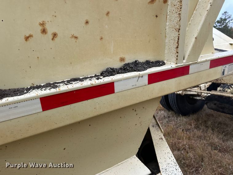 image for item DW4387 2016 Trail King TKBD1W26-433 bottom dump trailer