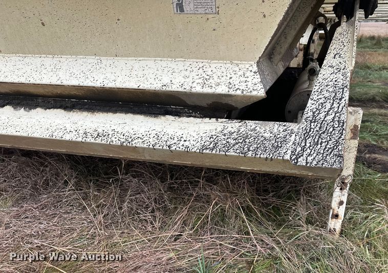 image for item DW4387 2016 Trail King TKBD1W26-433 bottom dump trailer