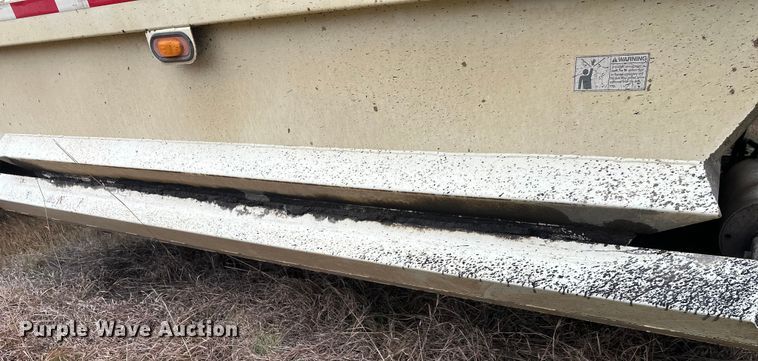 image for item DW4387 2016 Trail King TKBD1W26-433 bottom dump trailer