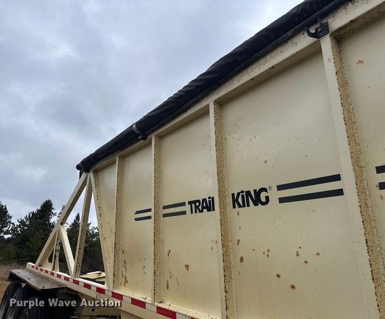 image for item DW4387 2016 Trail King TKBD1W26-433 bottom dump trailer