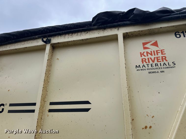 image for item DW4387 2016 Trail King TKBD1W26-433 bottom dump trailer