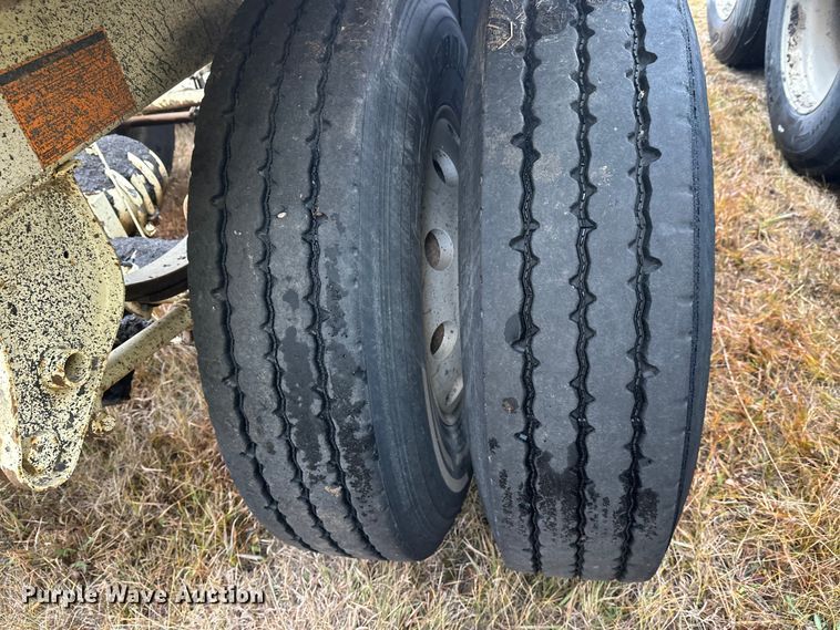 image for item DW4387 2016 Trail King TKBD1W26-433 bottom dump trailer