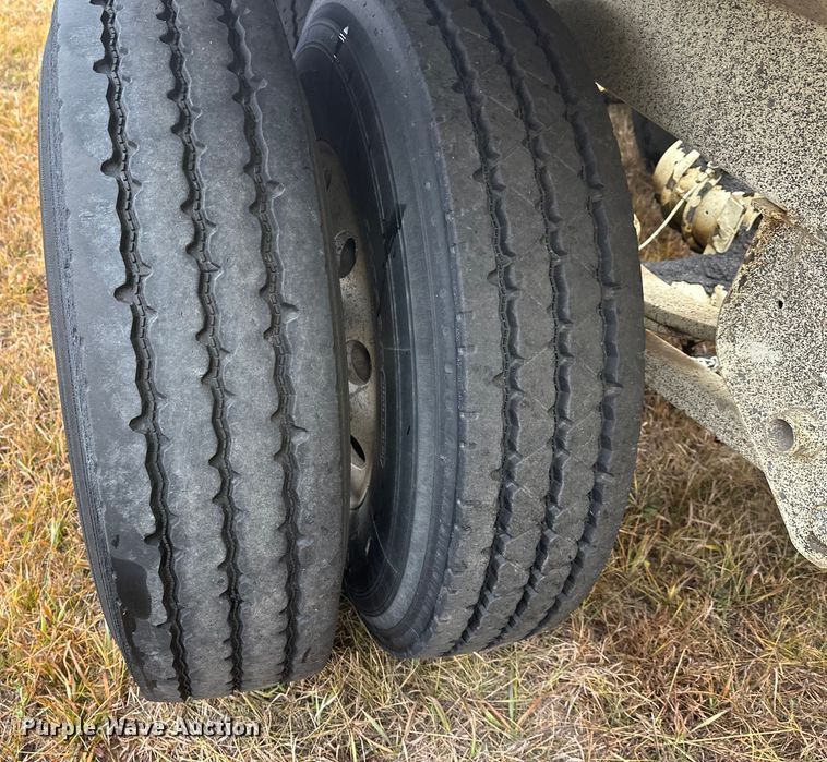 image for item DW4387 2016 Trail King TKBD1W26-433 bottom dump trailer