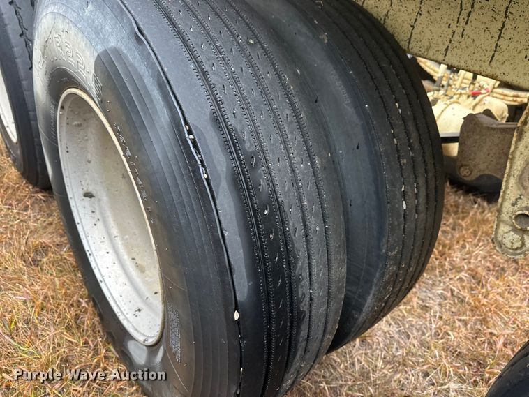 image for item DW4387 2016 Trail King TKBD1W26-433 bottom dump trailer