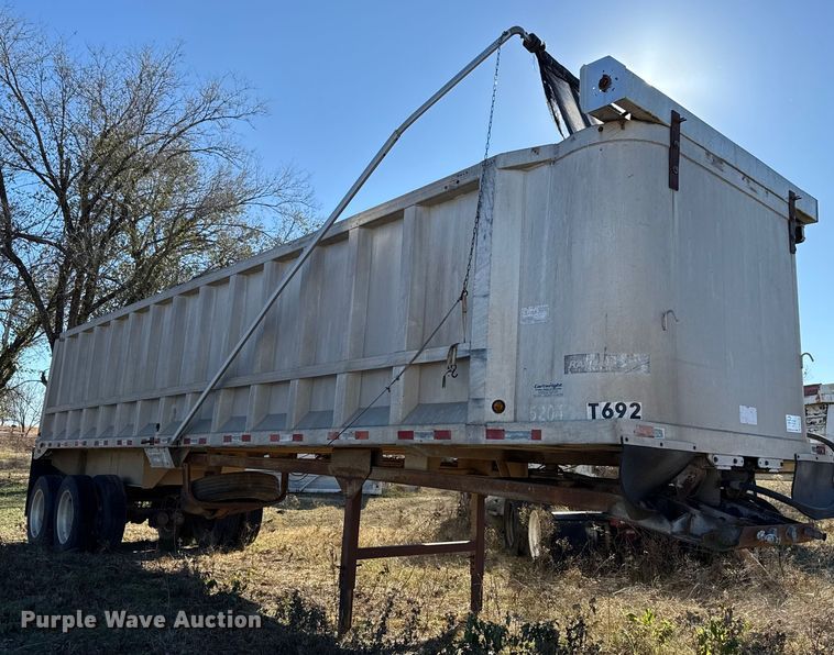 image for item DW5186 1985 Ravens end dump trailer