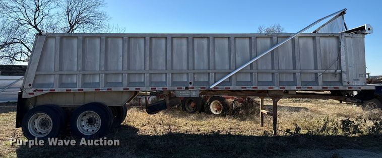 image for item DW5186 1985 Ravens end dump trailer