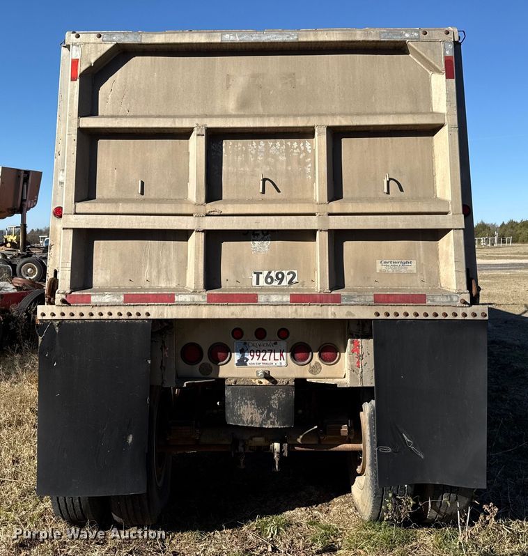 image for item DW5186 1985 Ravens end dump trailer