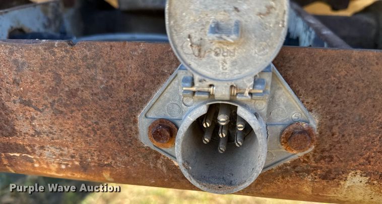 image for item DW5186 1985 Ravens end dump trailer