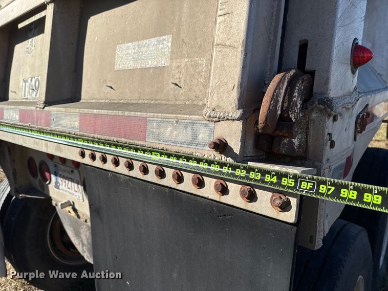 image for item DW5186 1985 Ravens end dump trailer