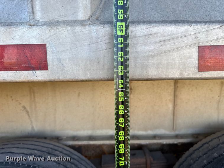 image for item DW5186 1985 Ravens end dump trailer