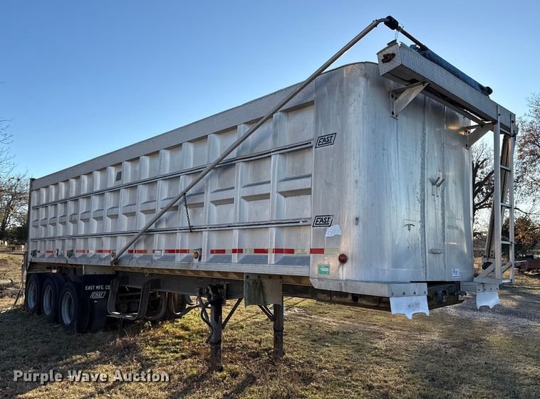 image for item DW5189 1990 East end dump trailer