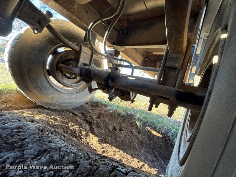 image for item DW5189 1990 East end dump trailer