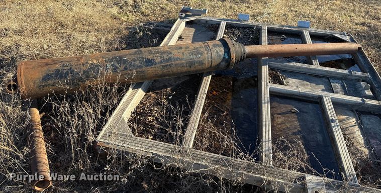 image for item DW5189 1990 East end dump trailer